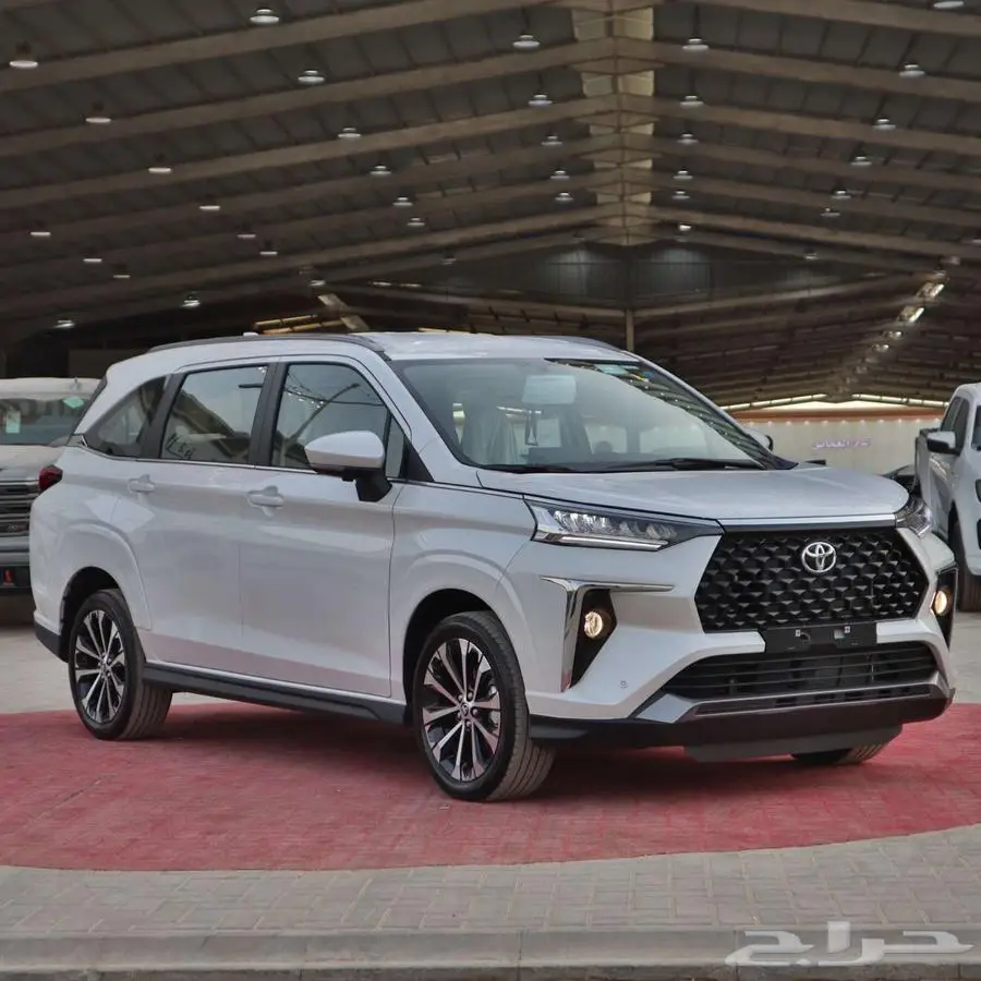 تويوتا فيلوز GLX بنزين 2025 سعودي فرع جده 4