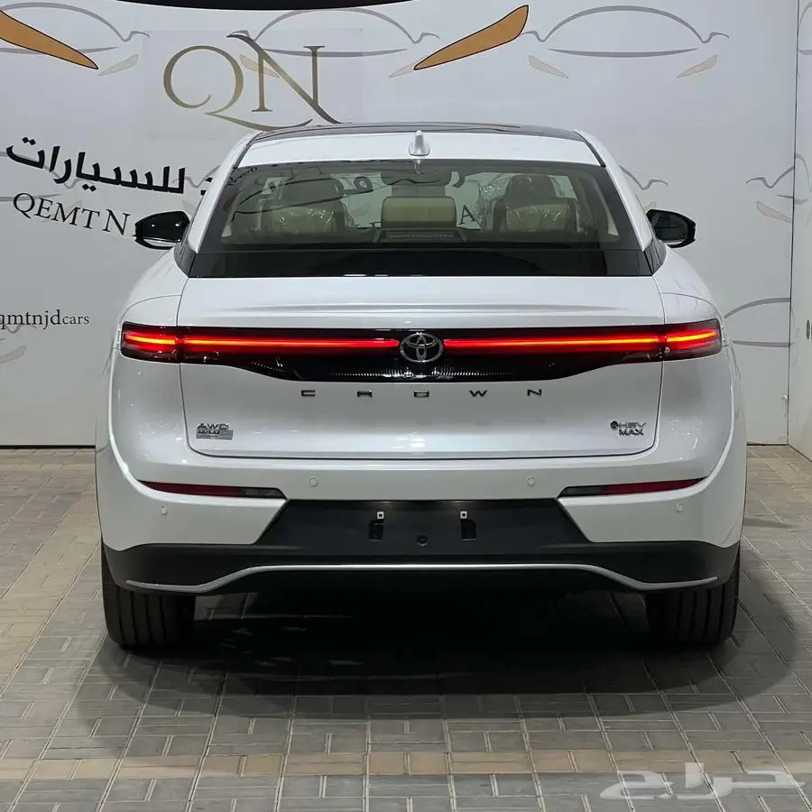 تويوتا كراون ماجيستا هايبرد فل كامل دبل 2025 3