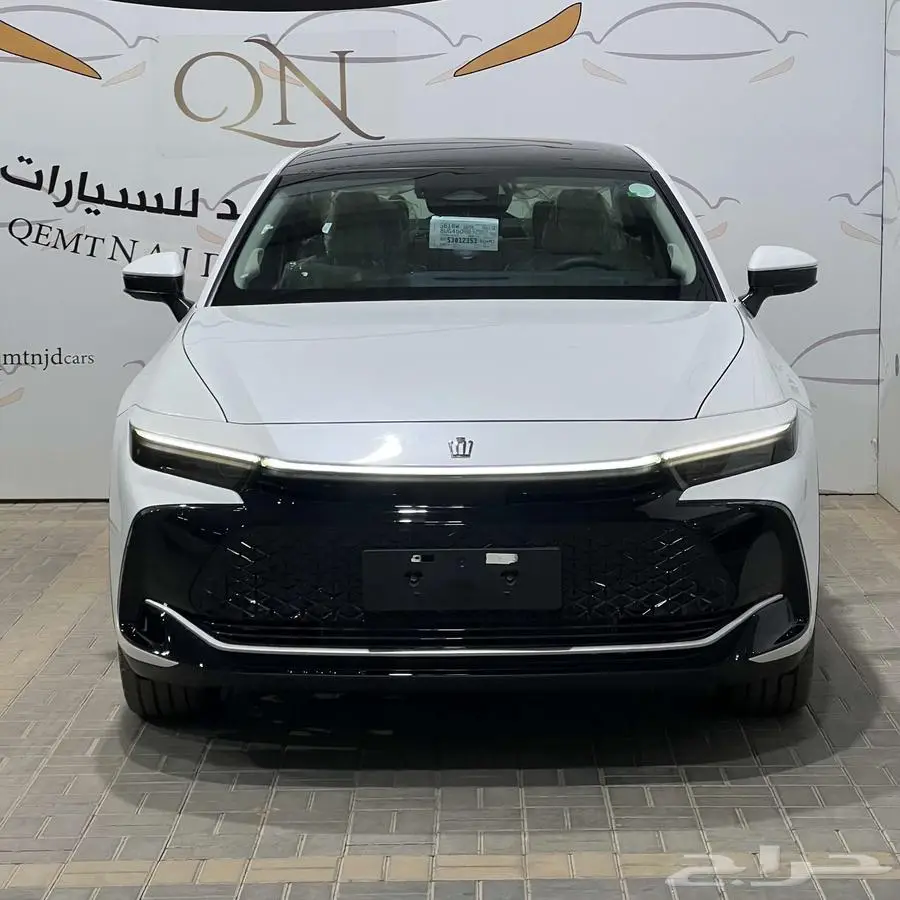 تويوتا كراون ماجيستا هايبرد فل كامل دبل 2025 1