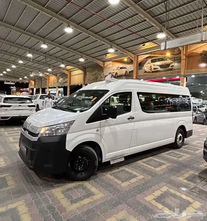 تويوتاهايس ديزل جير عادي 13راكب 2025تمويل المؤسسات والشركات 2