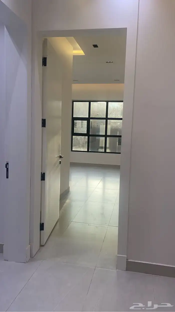 للإيجار فيلا فاخرة بحي القيروان تصميم عصري وموقع مميز-170K 5