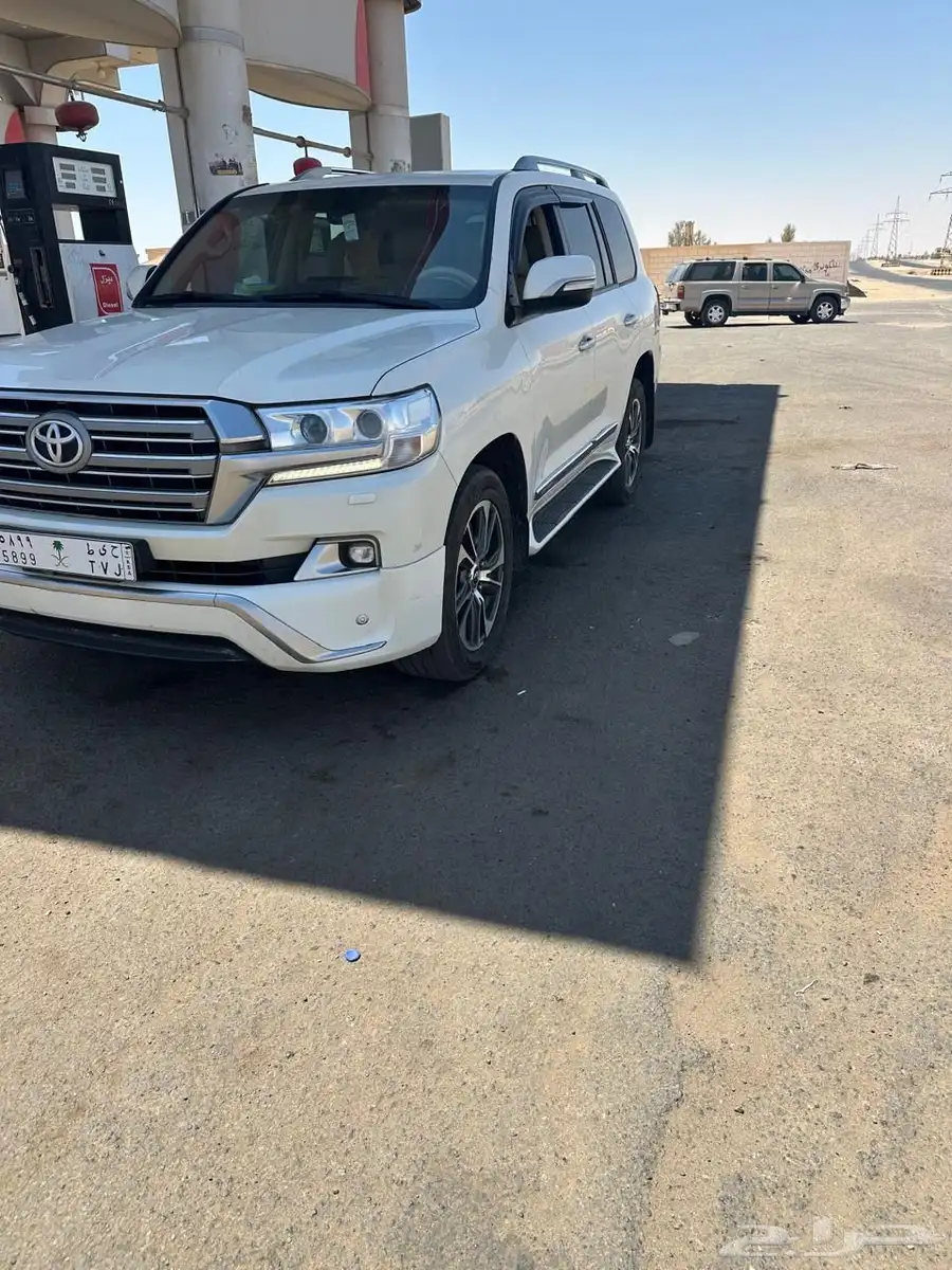 جيب لاندكروزر 2018 ديزل 4