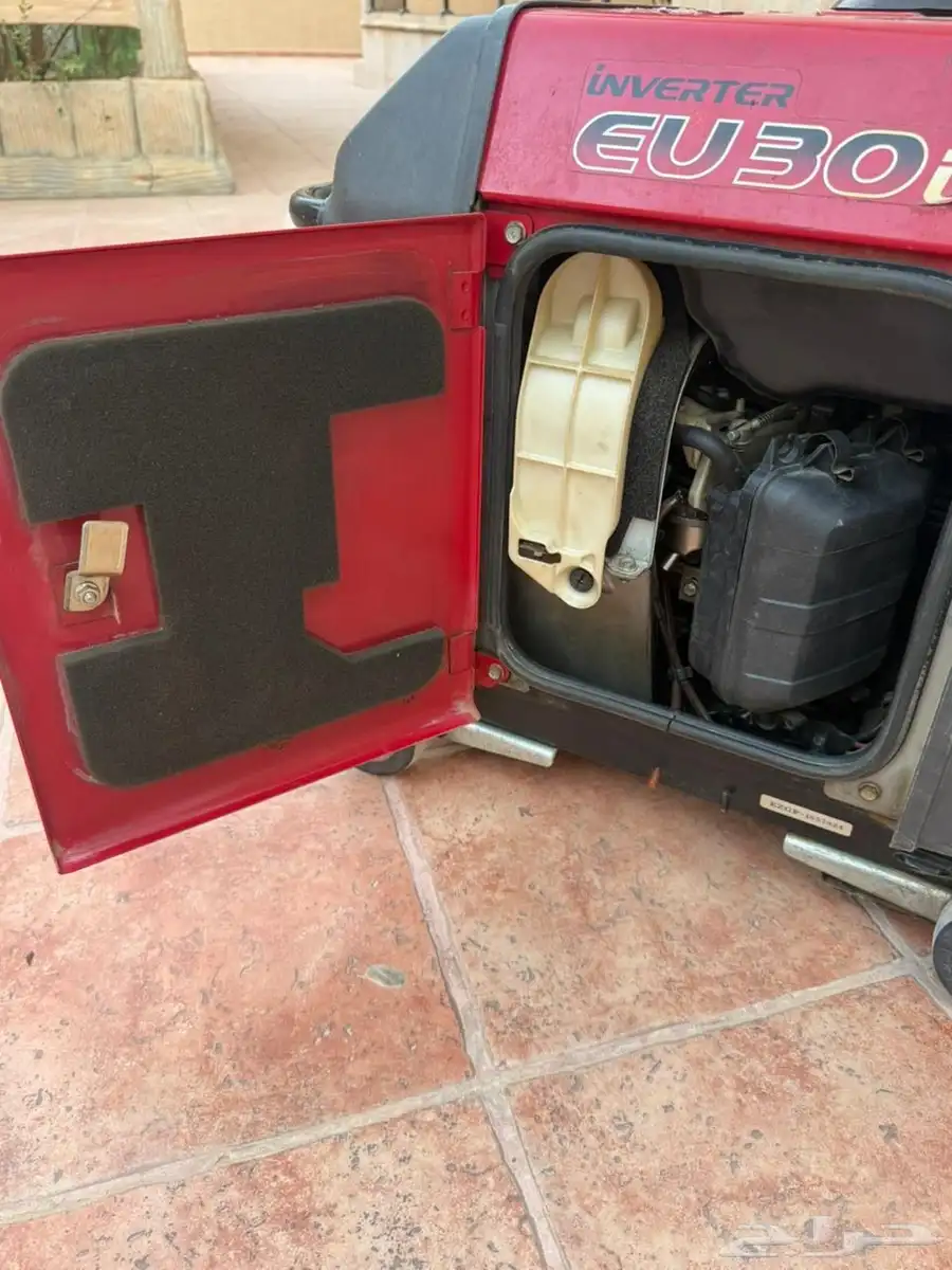 مولد كهرباء هوندا كاتم صوت 3000W ماطو هوندا موديل EU30iS 2