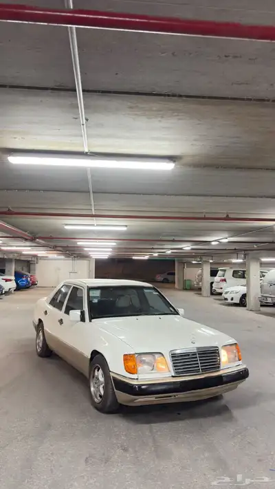 مرسيدس بنز E200 1