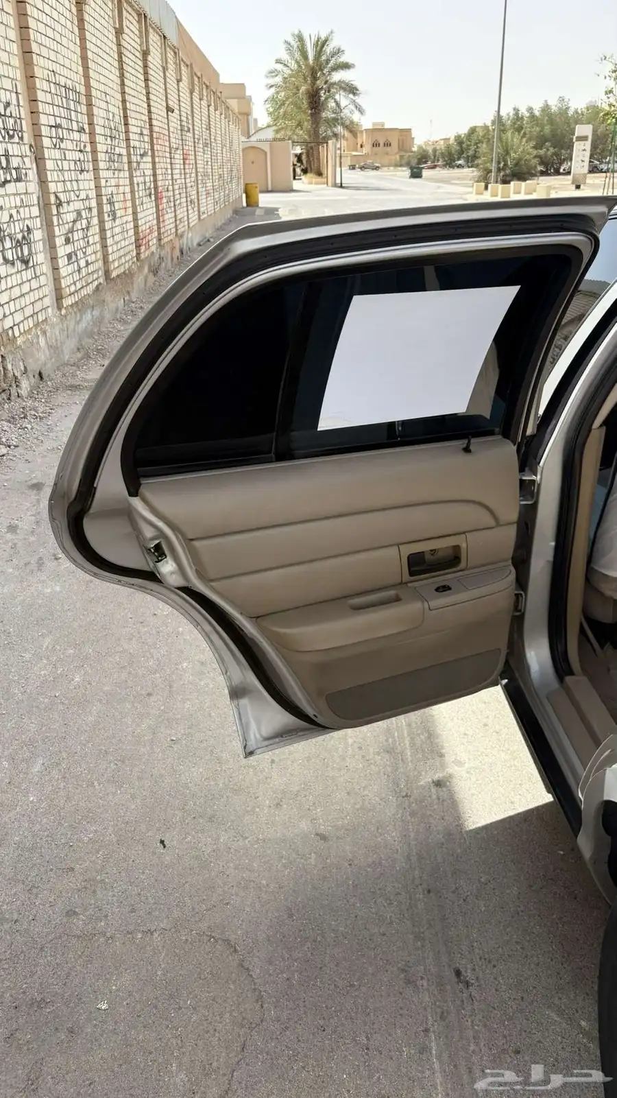 فورد فكتوريا للبيع أو للبدل شبه مخزن 16
