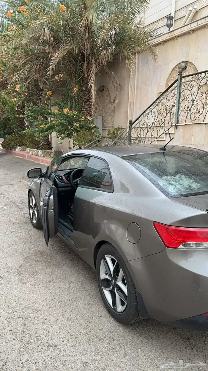 سيراتو كوبيه 4