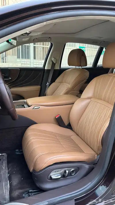 للبيع لكزس LS500h موديل 2020 سعودي 13