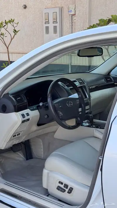 لكزس LS 460 لارج 7
