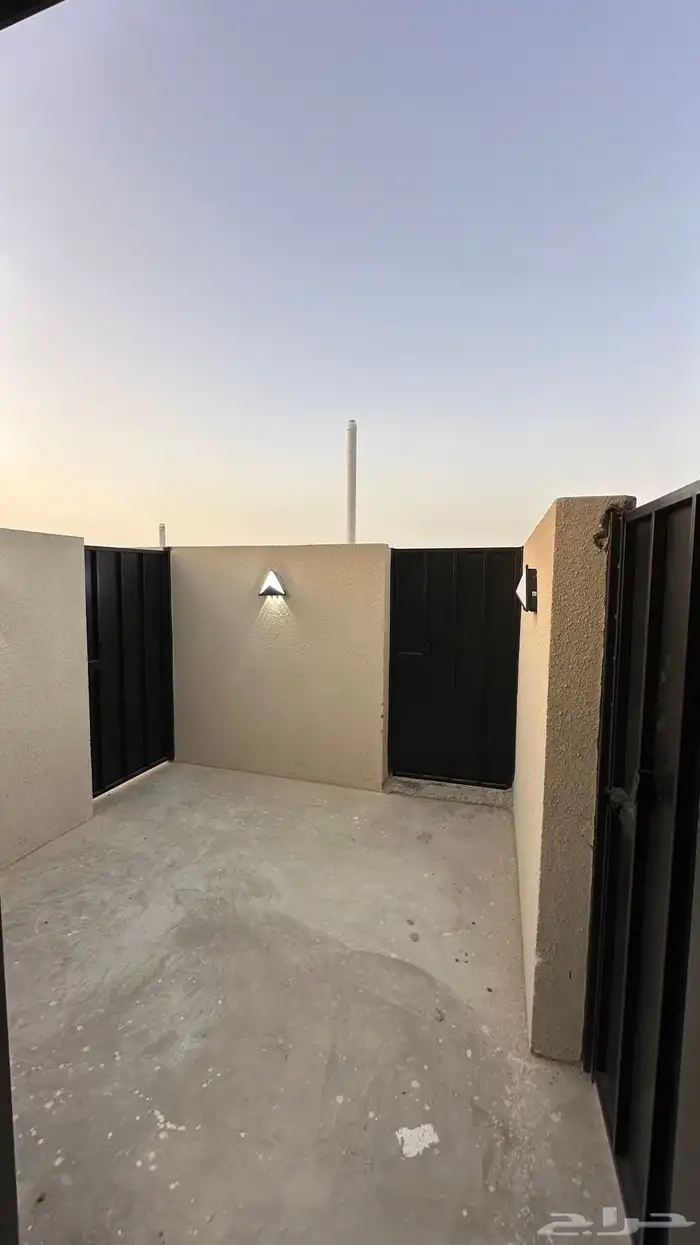شقق ارضيه وعلويه للبيع خميس مشيط مخطط الراجحي 34