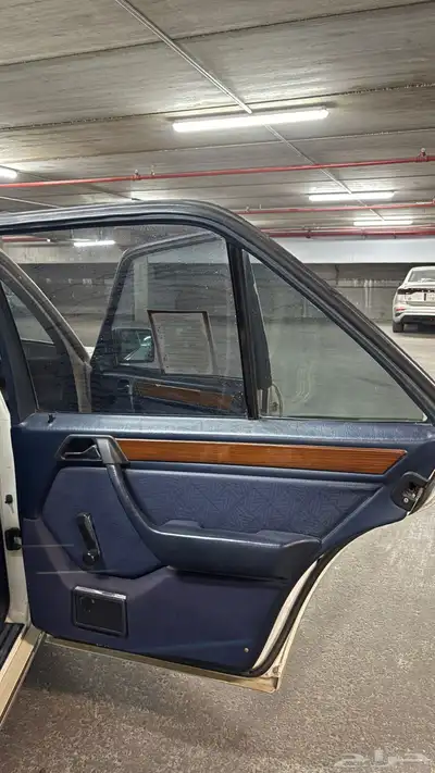 مرسيدس بنز E200 13