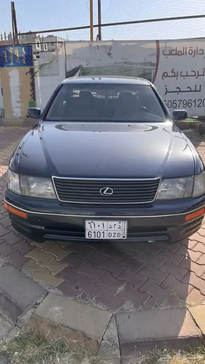 لكزس للبيع علا السوم جديده مشاءالله 0