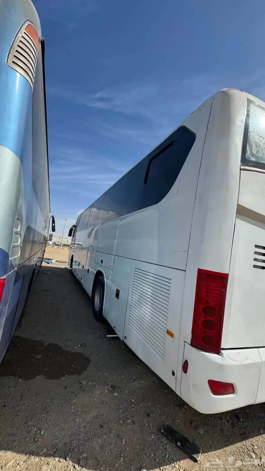bus available for rent with driver model 2015 AC is workin 2
