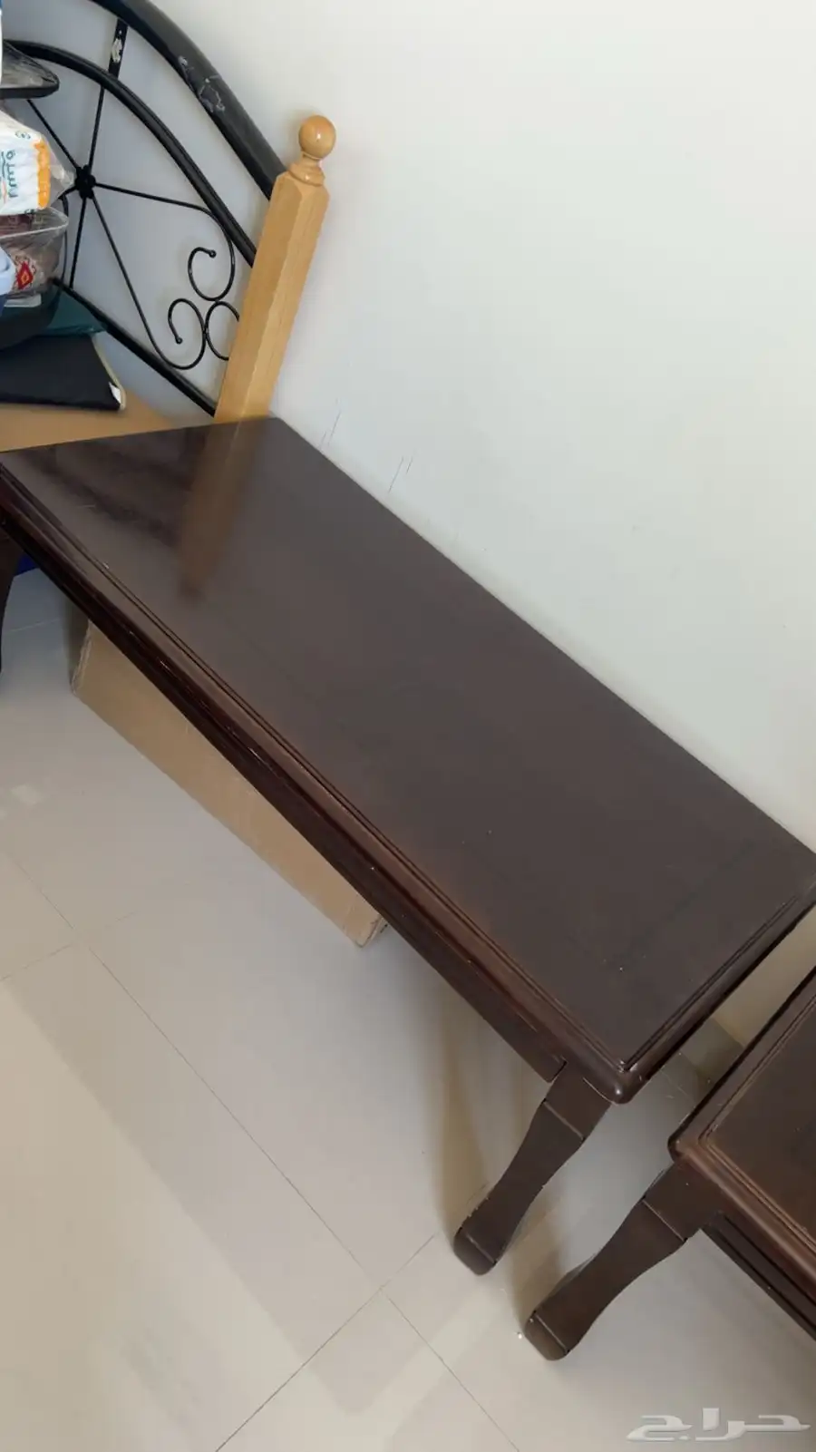 طاولات خدمه كل الاربع طاولات ف 200 ريال فقط 0