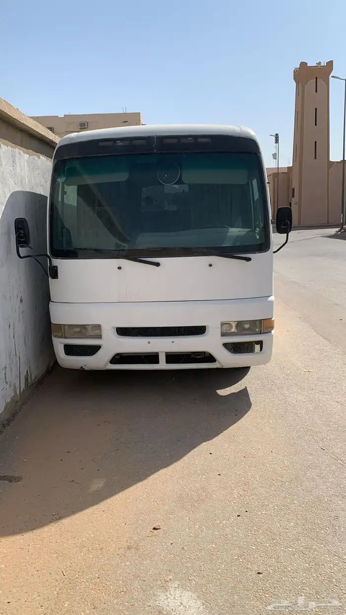 باص نيسان 1