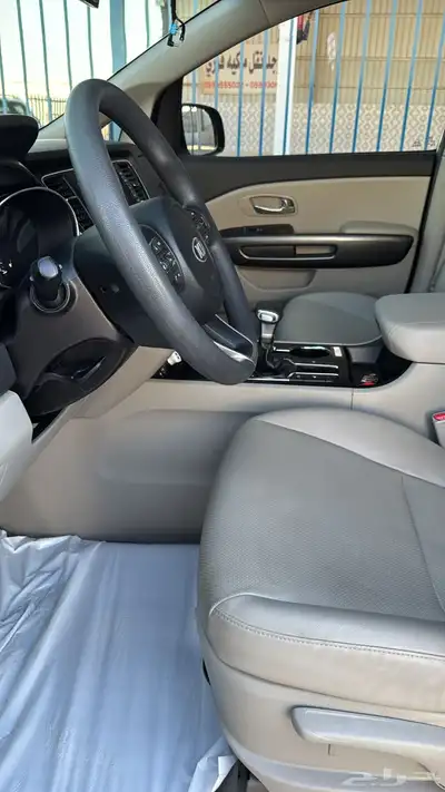 كرنفال كيا 2020ديزل مكينه 2200 ماشي 93الف 11راكب 5