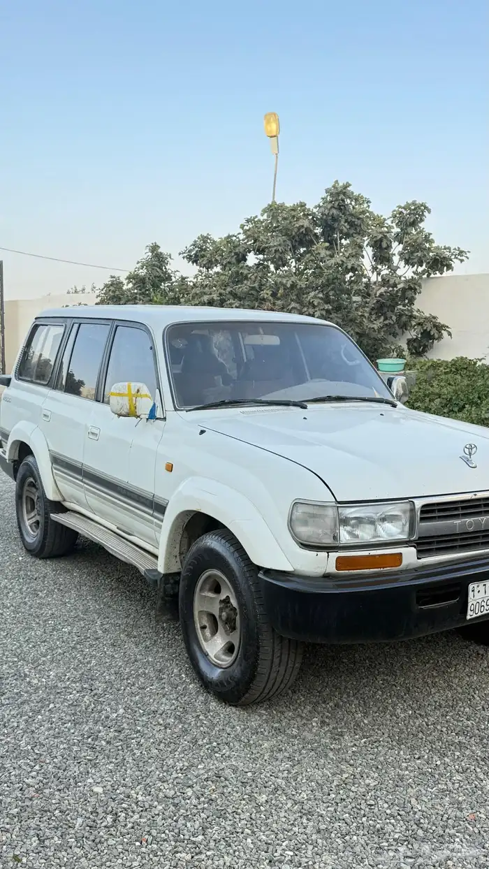 لاندكروزر 1993. VXR 6