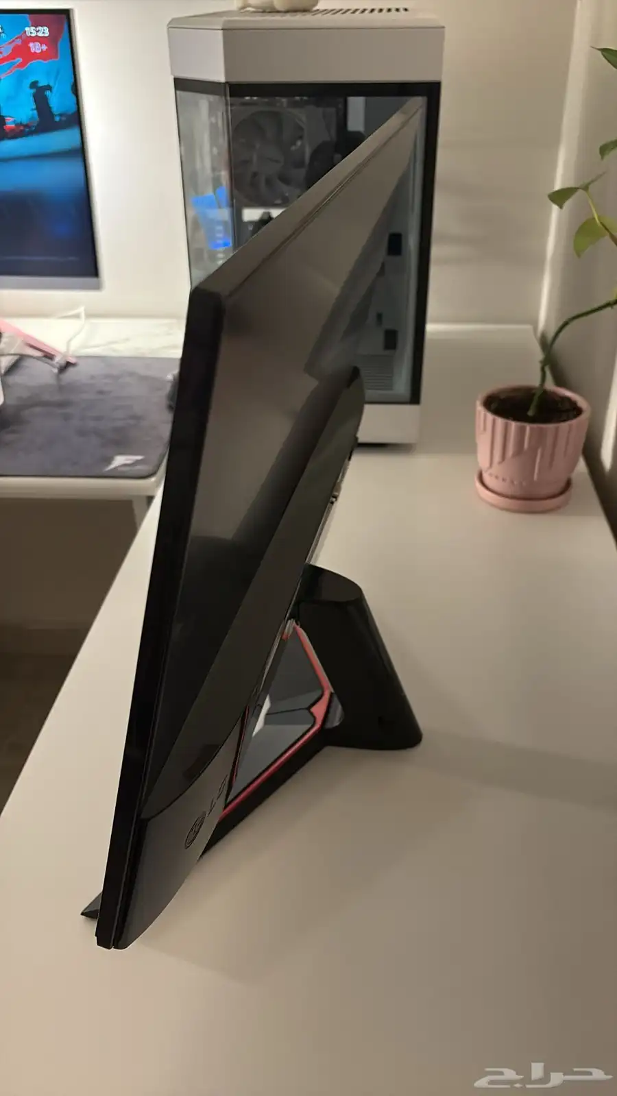 شاشة LG 23.8 بوصة قيمنق 4