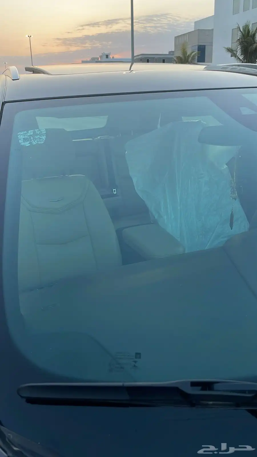 كاديلاك XT5 سعودي نظيف 12