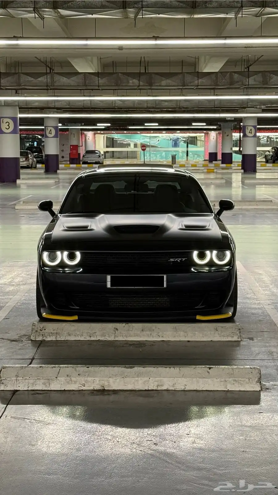 للبيع  Dodge Challenger Hellcat   اللون الأسود index