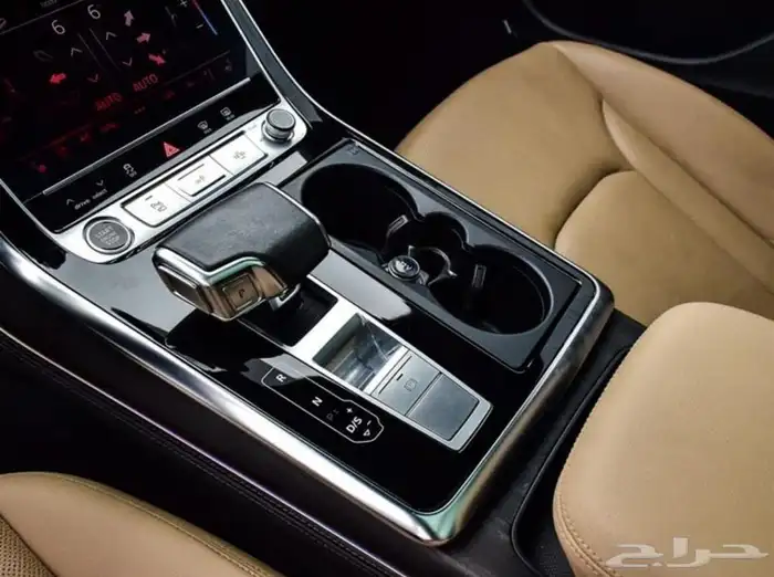 اودي كيو ثمانية Audi Q8 Technic 55 TFSI SUV موديل 2023 11