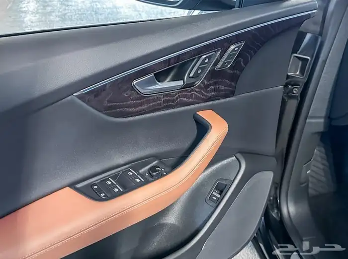 سيارة اودي كيو 8 Audi Q8 Progressive Quattro SUV موديل 2024 15