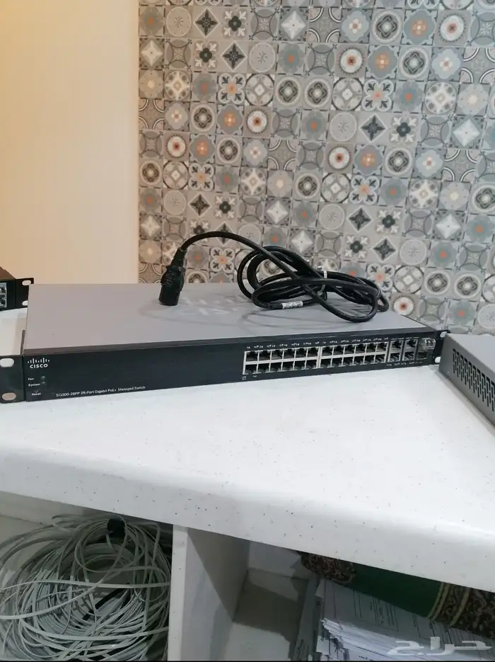سويت شات clsco اتنين حبه   حبه D-Link حبه تلفون ثابت 1