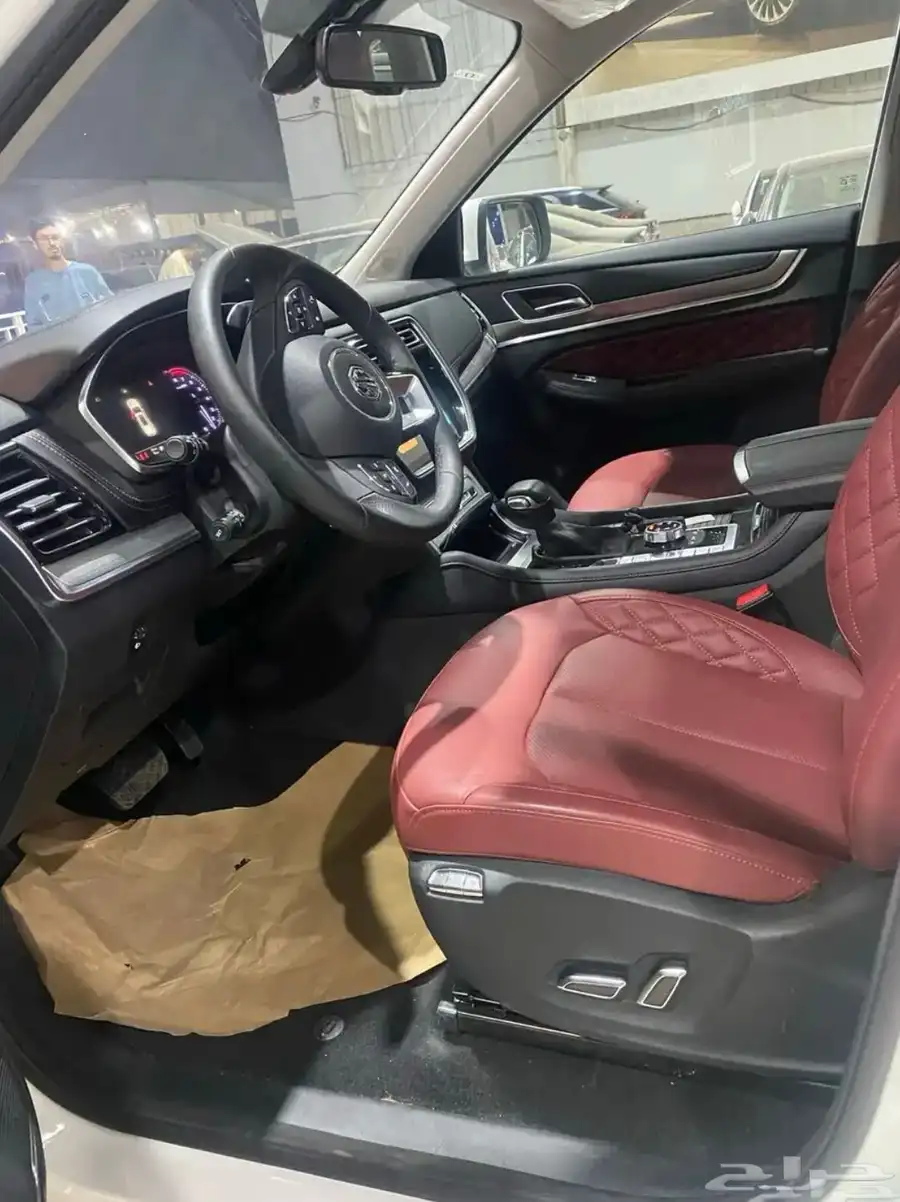 ام جى RX8 لكجرى موديل 2024 index