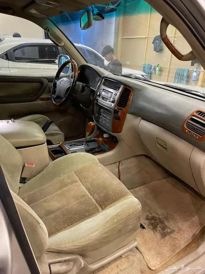 تيوتا لاندكروزر VXR 4