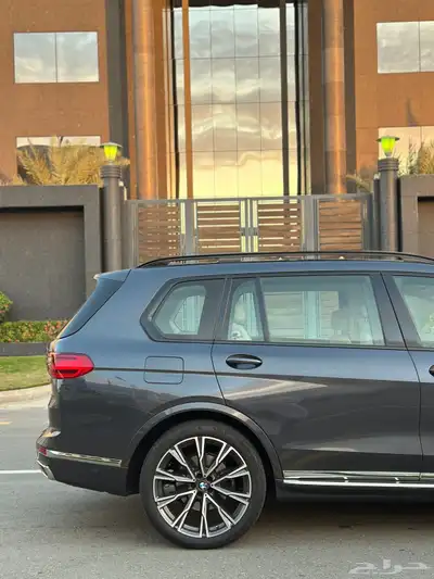 BMW X7 2021 4