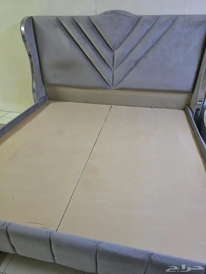 سرير نفرين 0