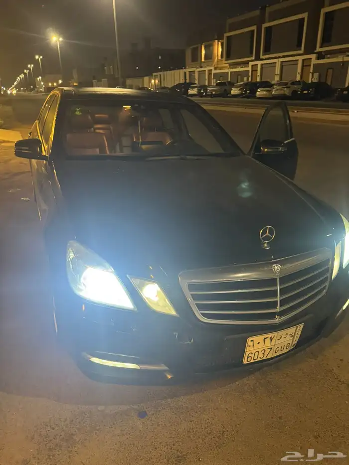مرسيدس E300 للبيع نضيف جدا 0