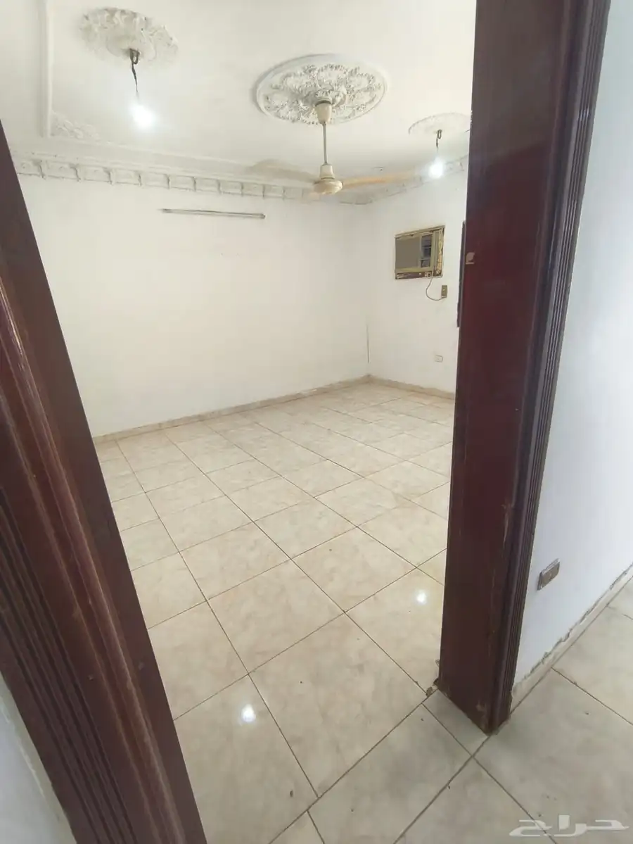 شقه للإيجار السنوي عبدالله خياط العزيزيه الجنوبيه 3