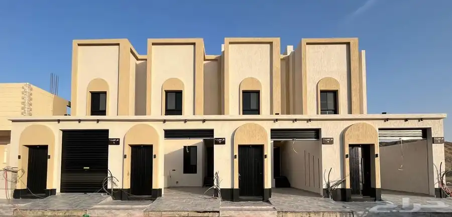 للبيع فيلا دورين وملحق في مخطط ولي العهد بسعر 800 الف فرصة 0