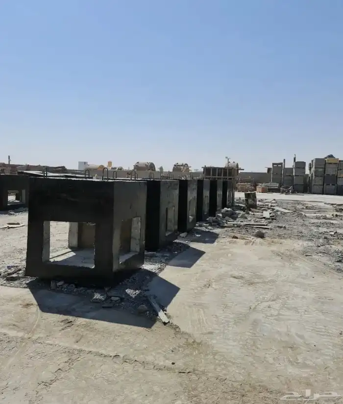 كراسي خرسانية وحاويات نفاية ومصدات تجميلية للحدائق 92