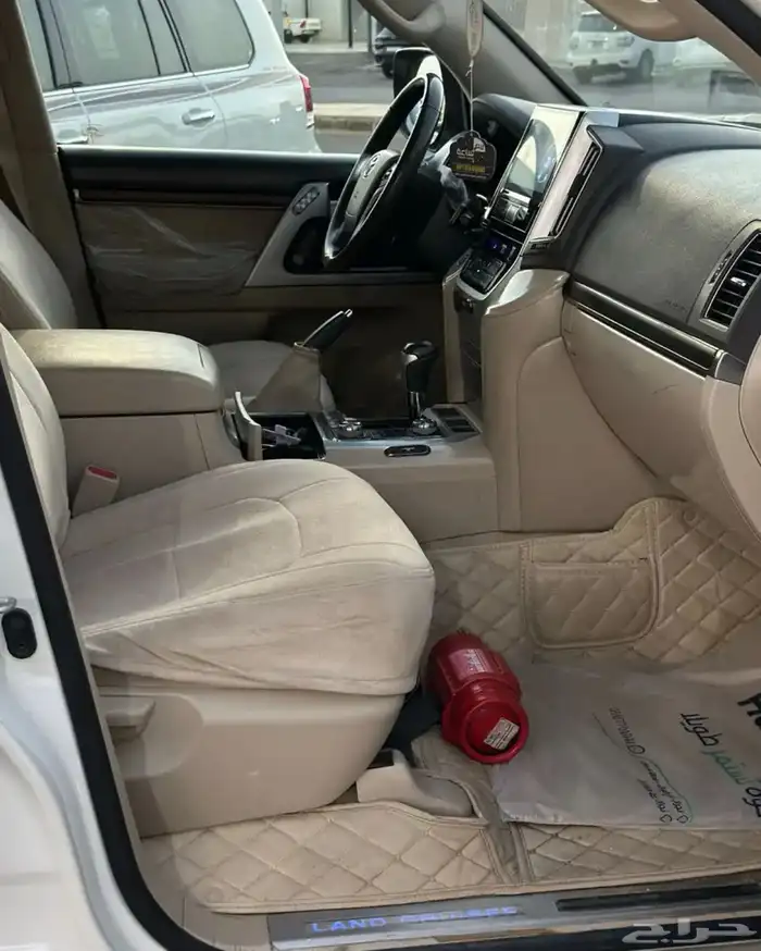 لاندكروزر 2021 VXE محول VXR 11