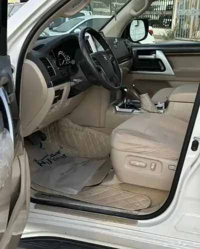 لاندكروزر 2021 VXE محول VXR 1