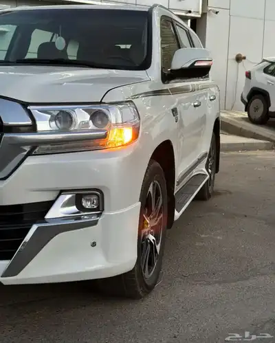 لاندكروزر 2021 VXE محول VXR 22