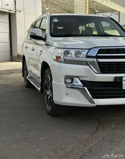 لاندكروزر 2021 VXE محول VXR 13