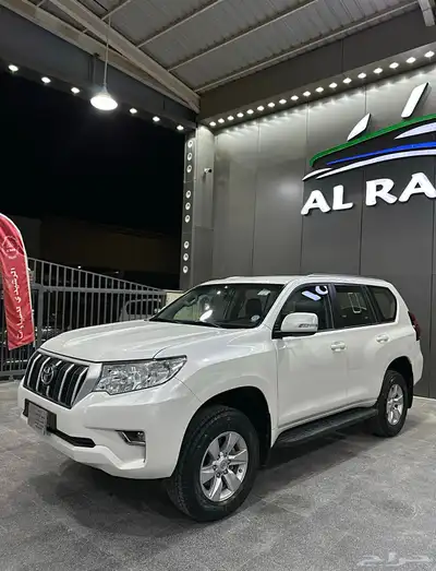 برادو ديزل 2019 بريمي دبل لدى معرض(عبيد الرشيدي) 1