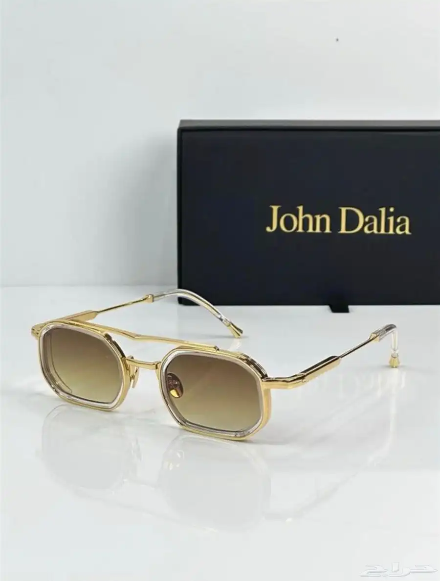 نظارات شمسية أحدث إطلالات john Dalia 4