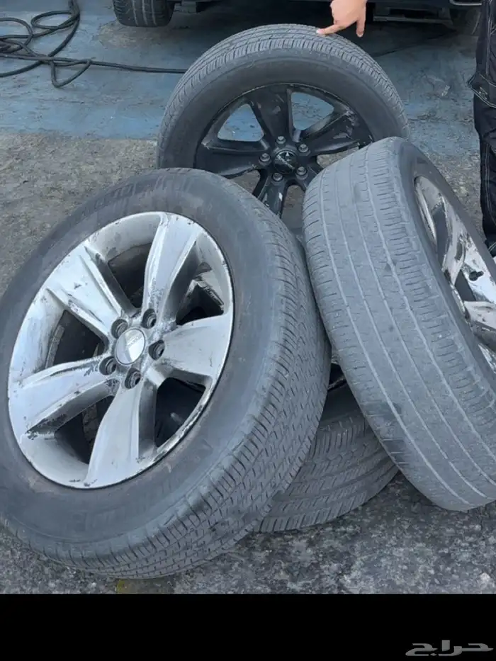 جنوط دودج تشارجر sxt مع الكفرات 0