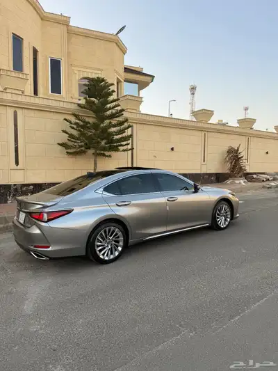 لكزس سعودي 2020 شد بلد مخزن بايكه 1