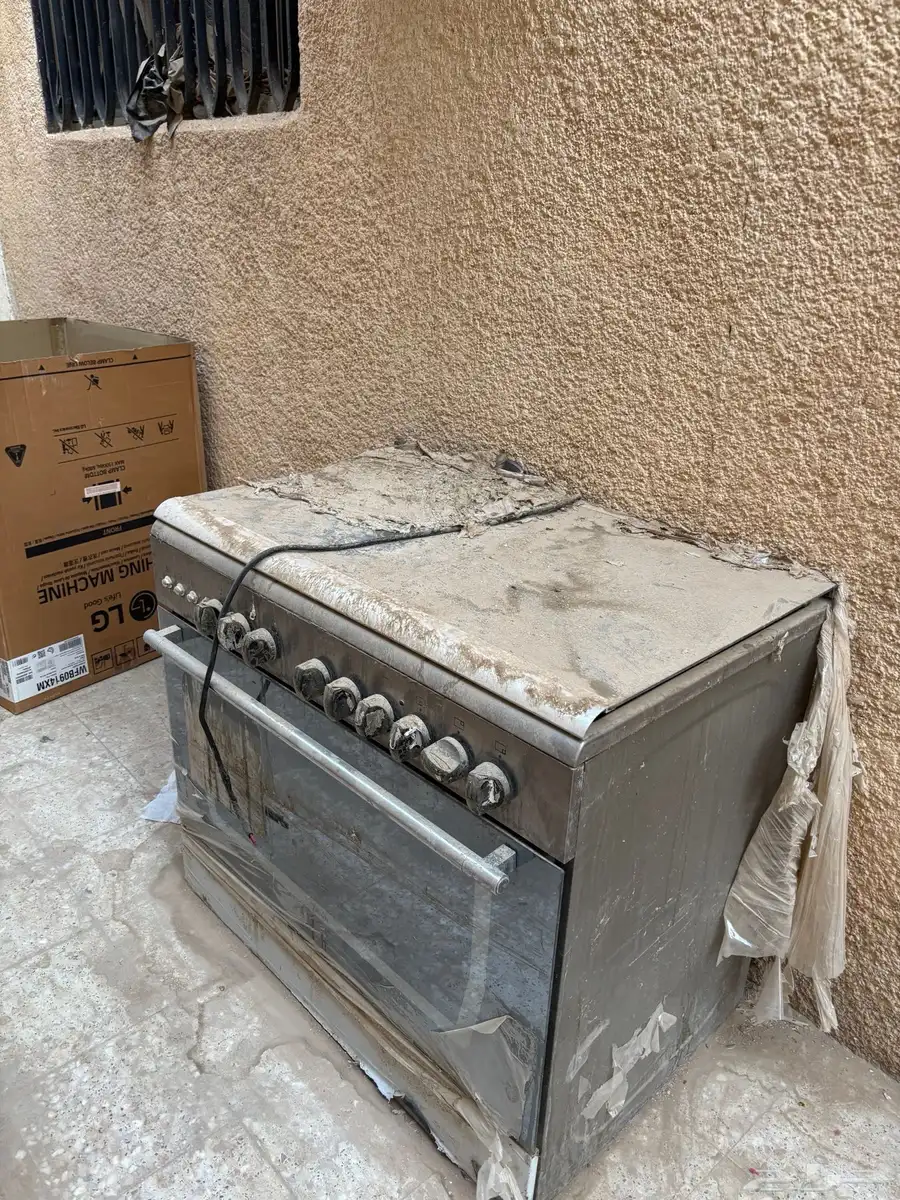 فرن كهرب و غاز جديد استعمال اسبوع سبب البيع عدم الحاجه 0