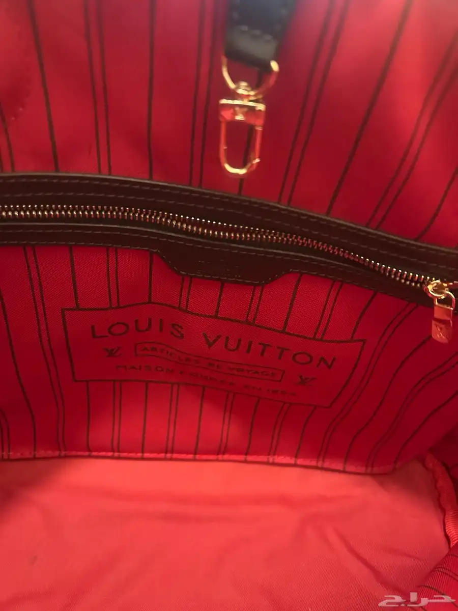 شنطه نسائيه LV تقليد درجة اولى 1