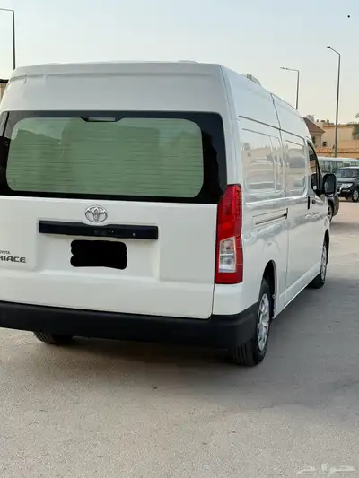 تويوتا هايس سقف عالي 2022 3