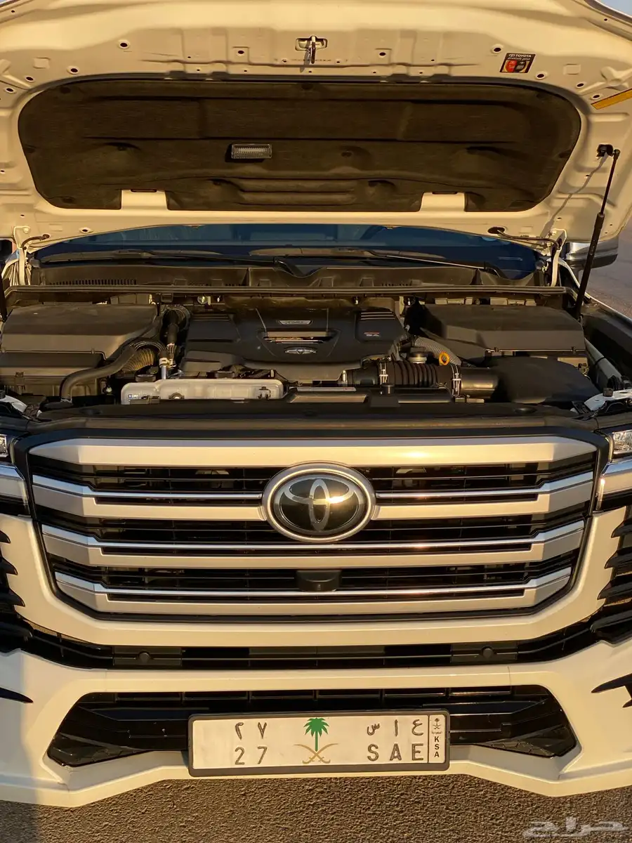 جيب لاند كروزر vxr 2023 24