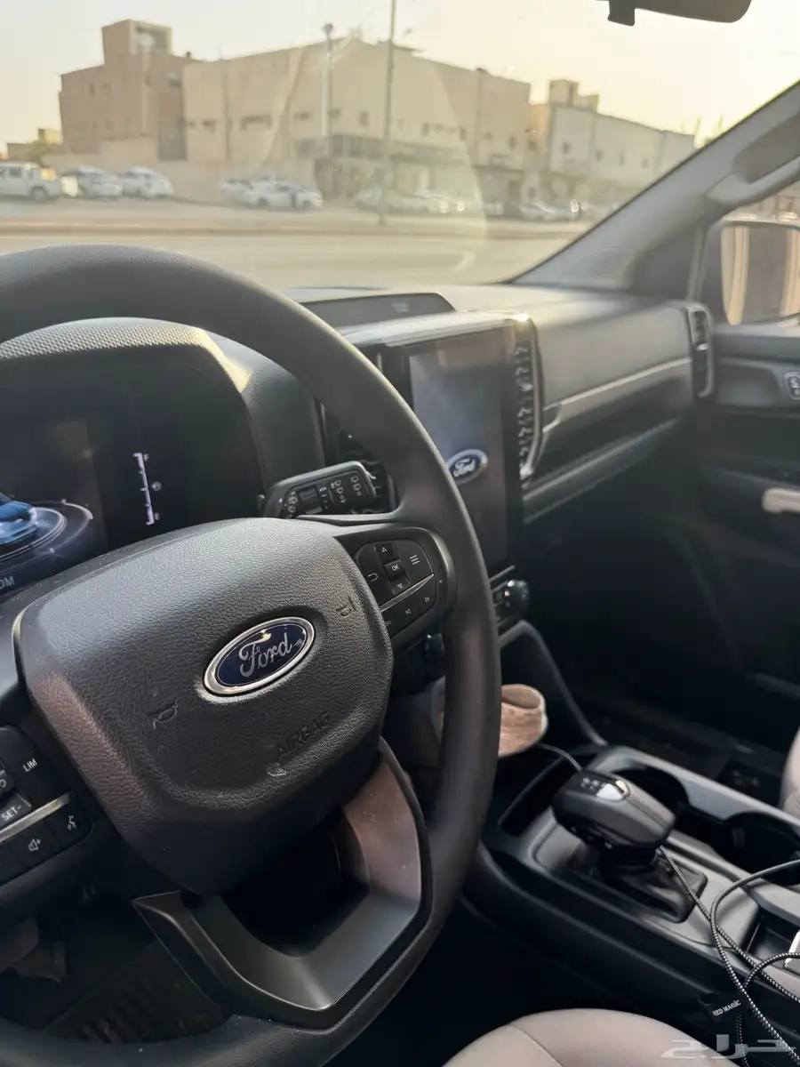 Ford Everest XLS Petrol 4WD 2024 Model - 2025 Registered 4