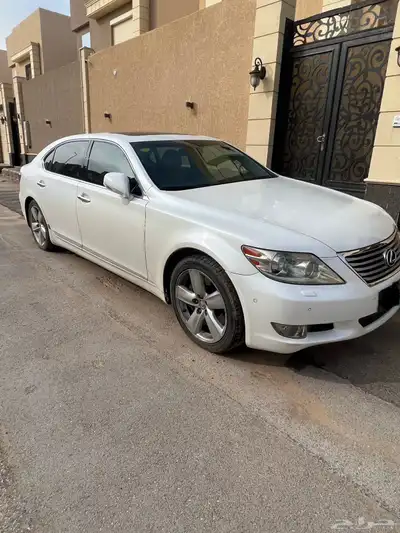 لكزس LS 460 2010 3