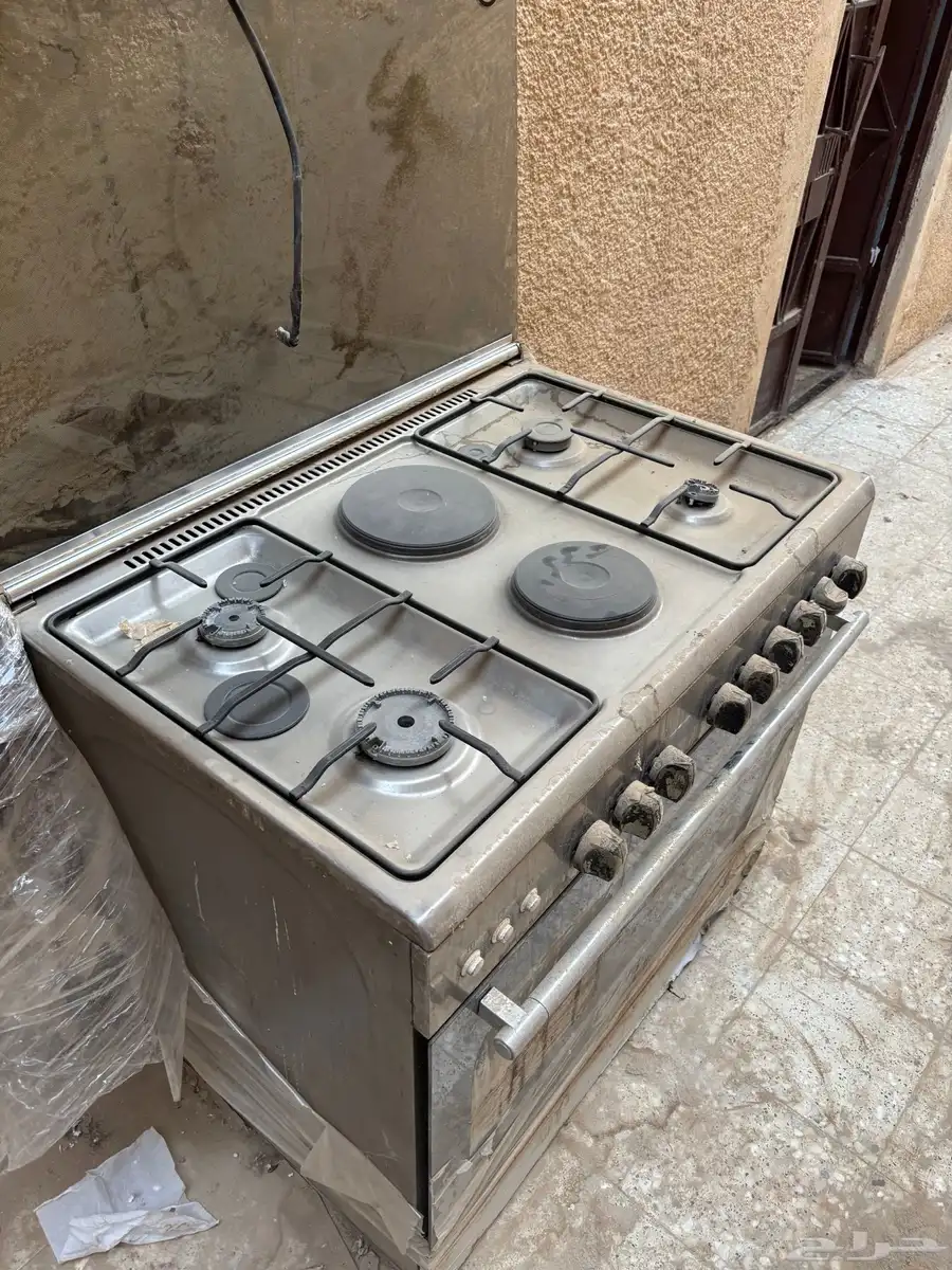 فرن كهرب و غاز جديد استعمال اسبوع سبب البيع عدم الحاجه 1