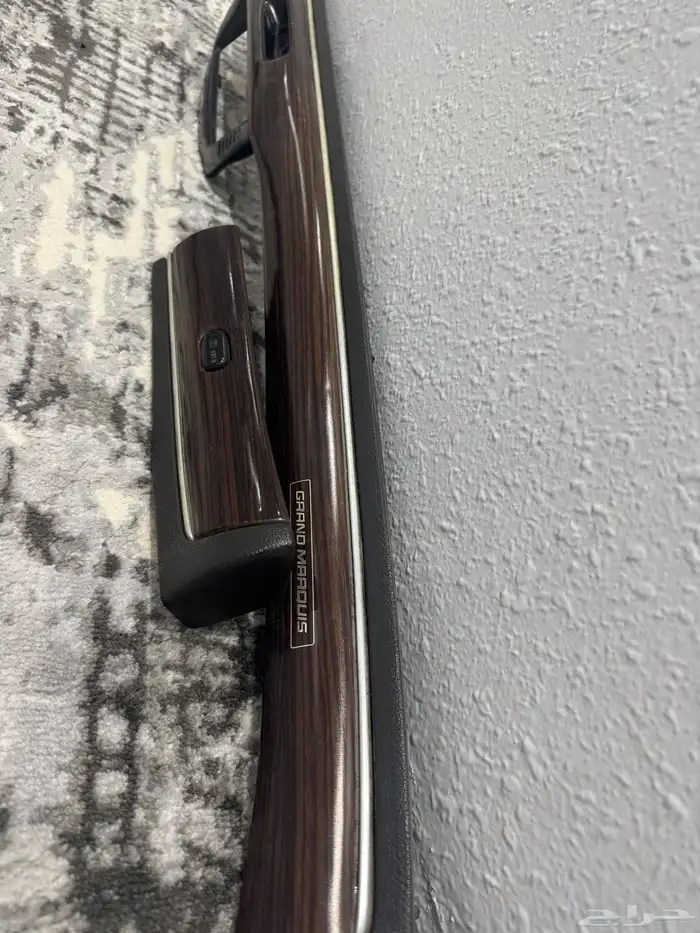 قطع غيار فورد ماركيز قديم 84